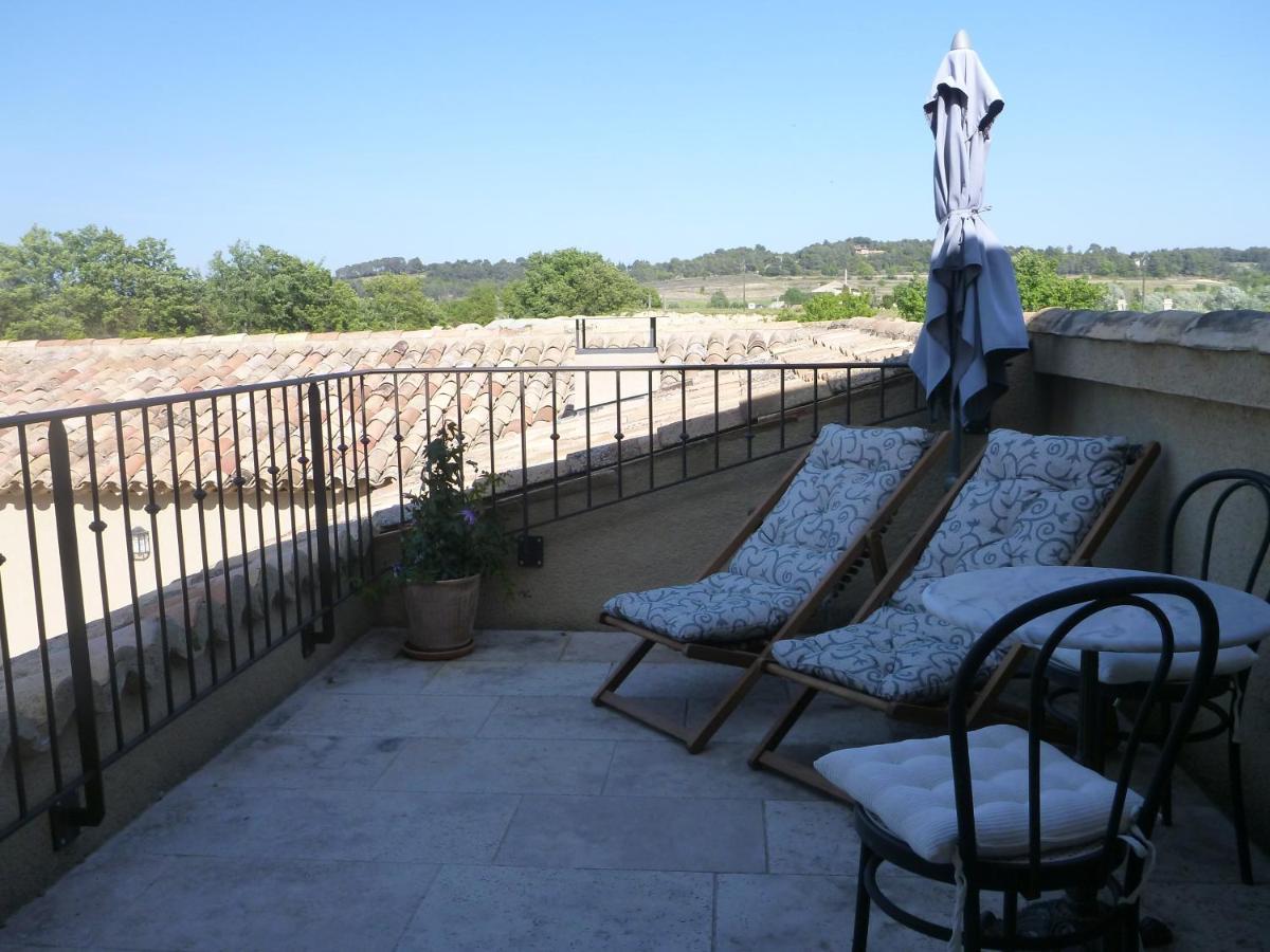 Bastide Saint Maurin Bed & Breakfast Ansouis Exterior photo