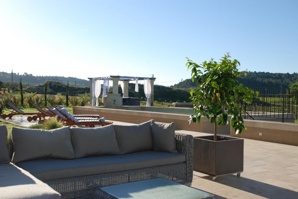 Bastide Saint Maurin Bed & Breakfast Ansouis Exterior photo