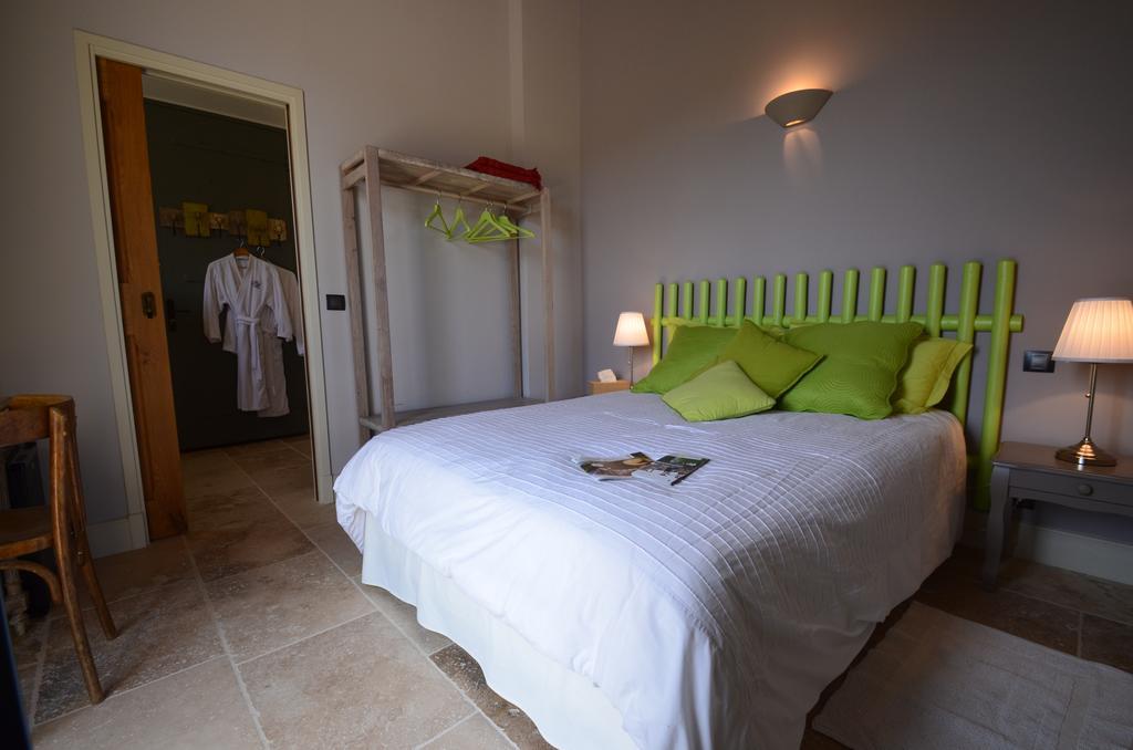 Bastide Saint Maurin Bed & Breakfast Ansouis Exterior photo